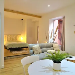 sublime-cocon-pour-2-aux-portes-de-la-place-nationale.midi-pyreneeshotels.com/